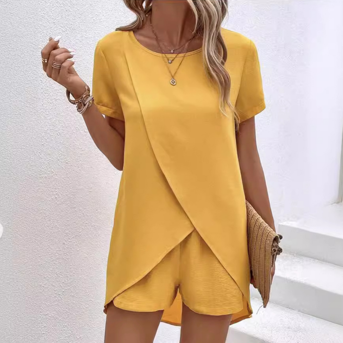 AMALIA™ – Elegant Summer Co-ord Lounge Set – Yellow | The Bellemont Sisters Australia