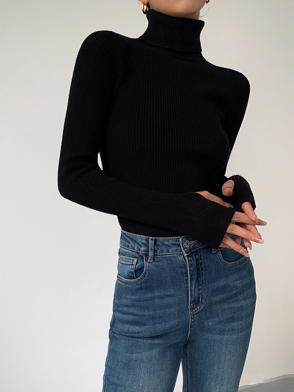 Hailey | Women’s Minimalist Slim Turtleneck Stretch Top – Black | The Bellemont Sisters Australia