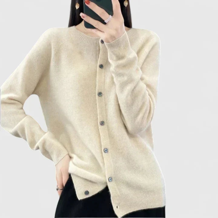 Lyxandria | Comfortable Cardigan – Beige | The Bellemont Sisters Australia