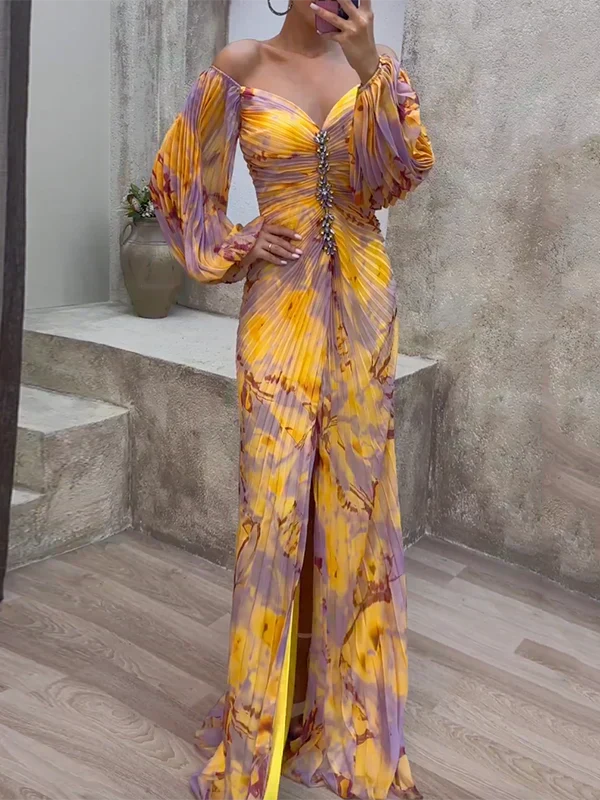Amelia | Elegant dress with V-neck | The Bellemont Sisters Australia