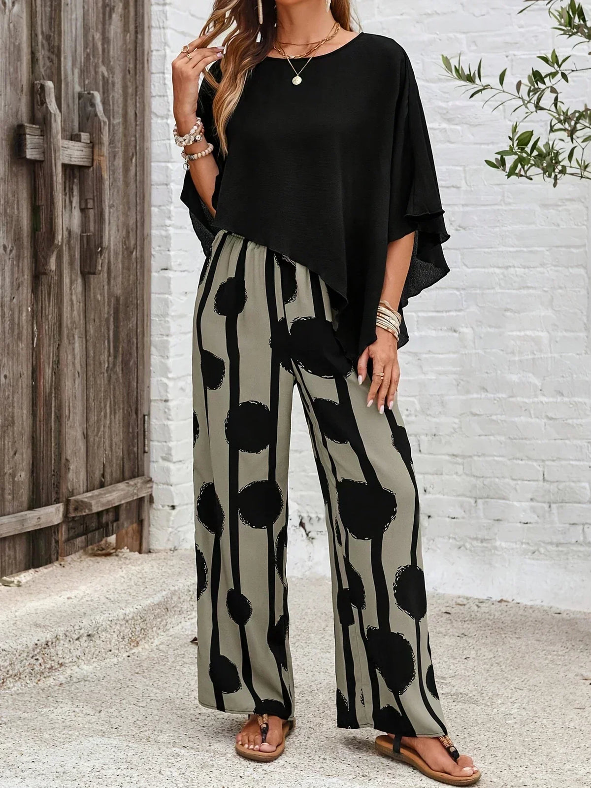 Kalliope -  Comfortable Elastic Waist Two-Piece Set – Black & Grey | The Bellemont Sisters Australia